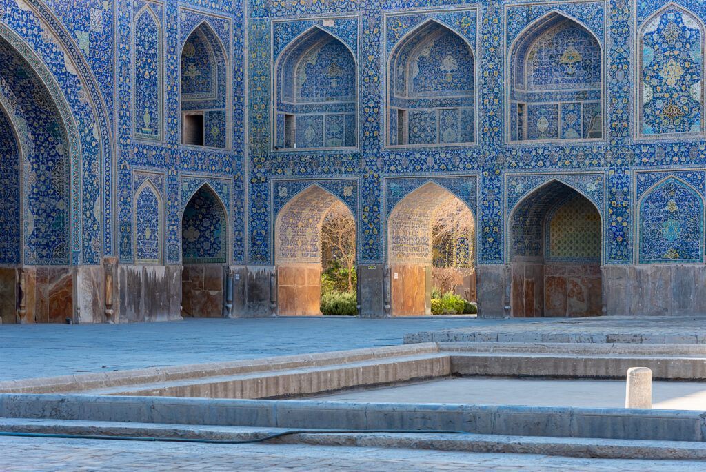Arabic walls in Iran